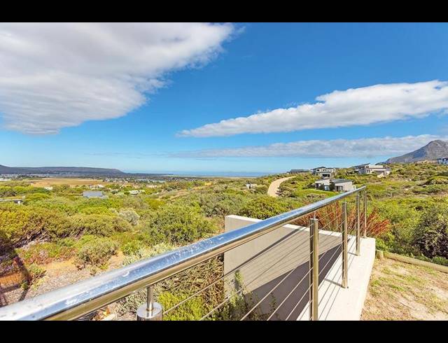 4 BEDROOM PROPERTY TO RENT IN CHAPMAN'S BAY ESTATE